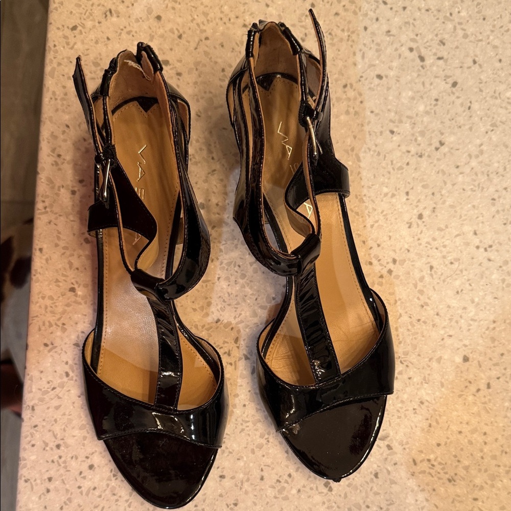 Via Spiga Black Patent Leather Heels
